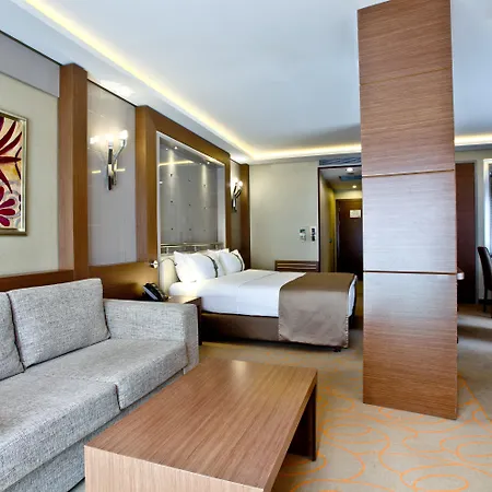 Ankara-kavaklidere By Ihg Hotel 4*